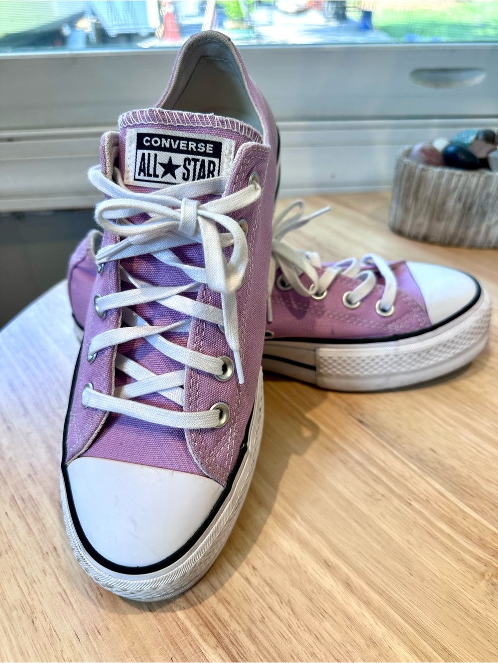 Converse Lilac Low Top Platform Canvas Sneakers. Women's 8.5